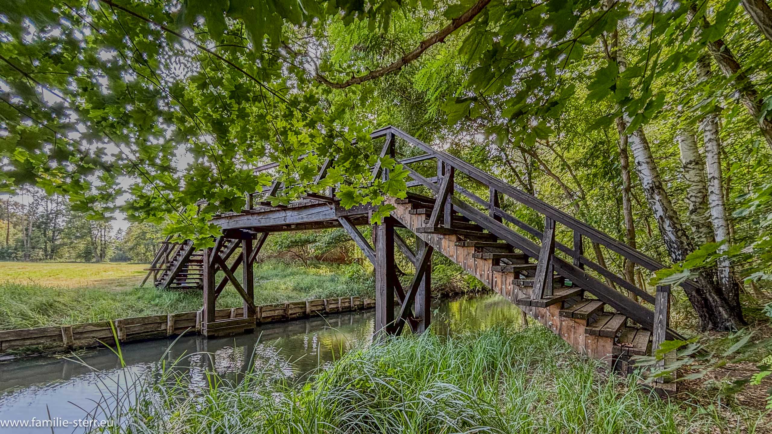 Brücke über das Fließ
