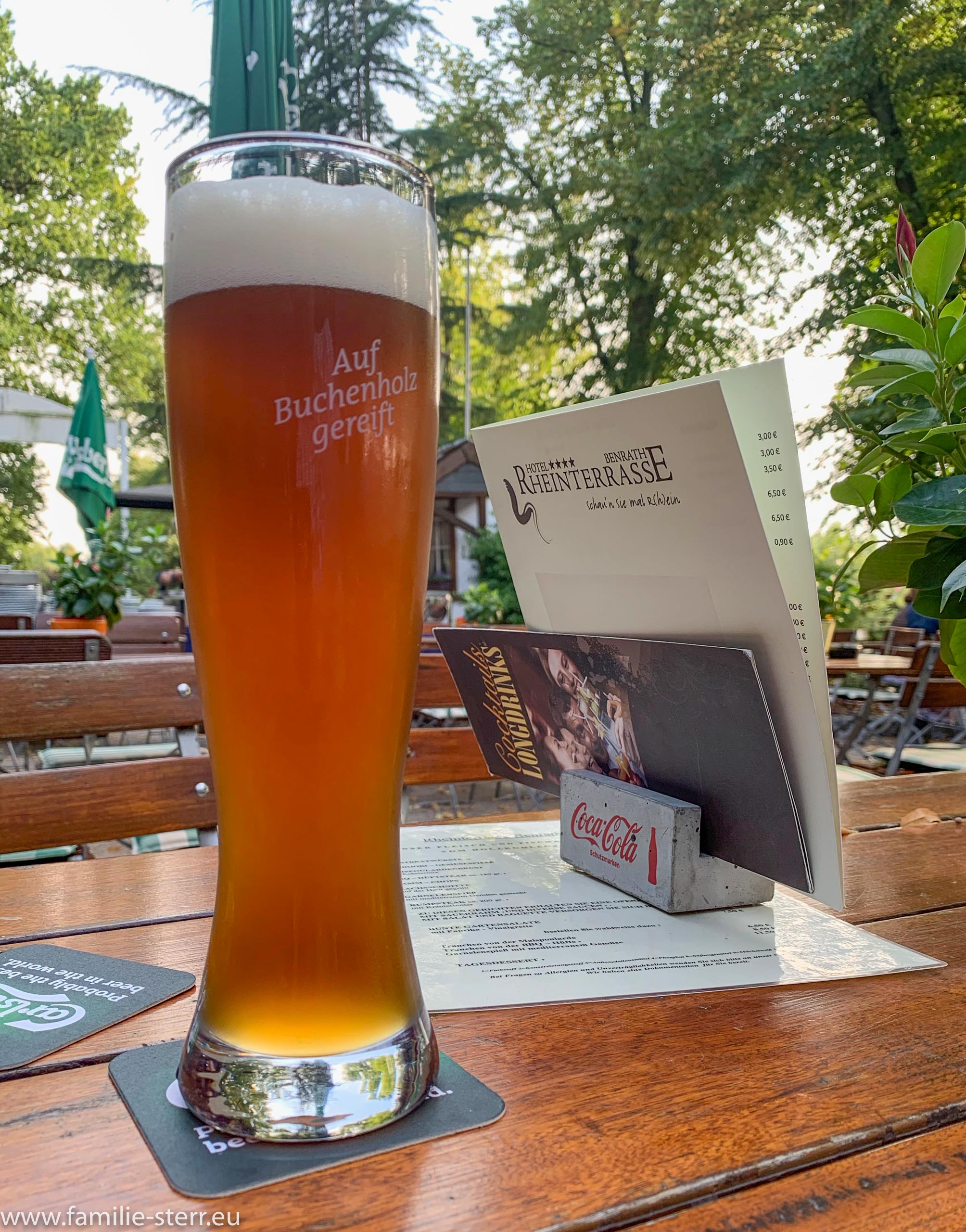 Rheinterarsse Düsseldorf