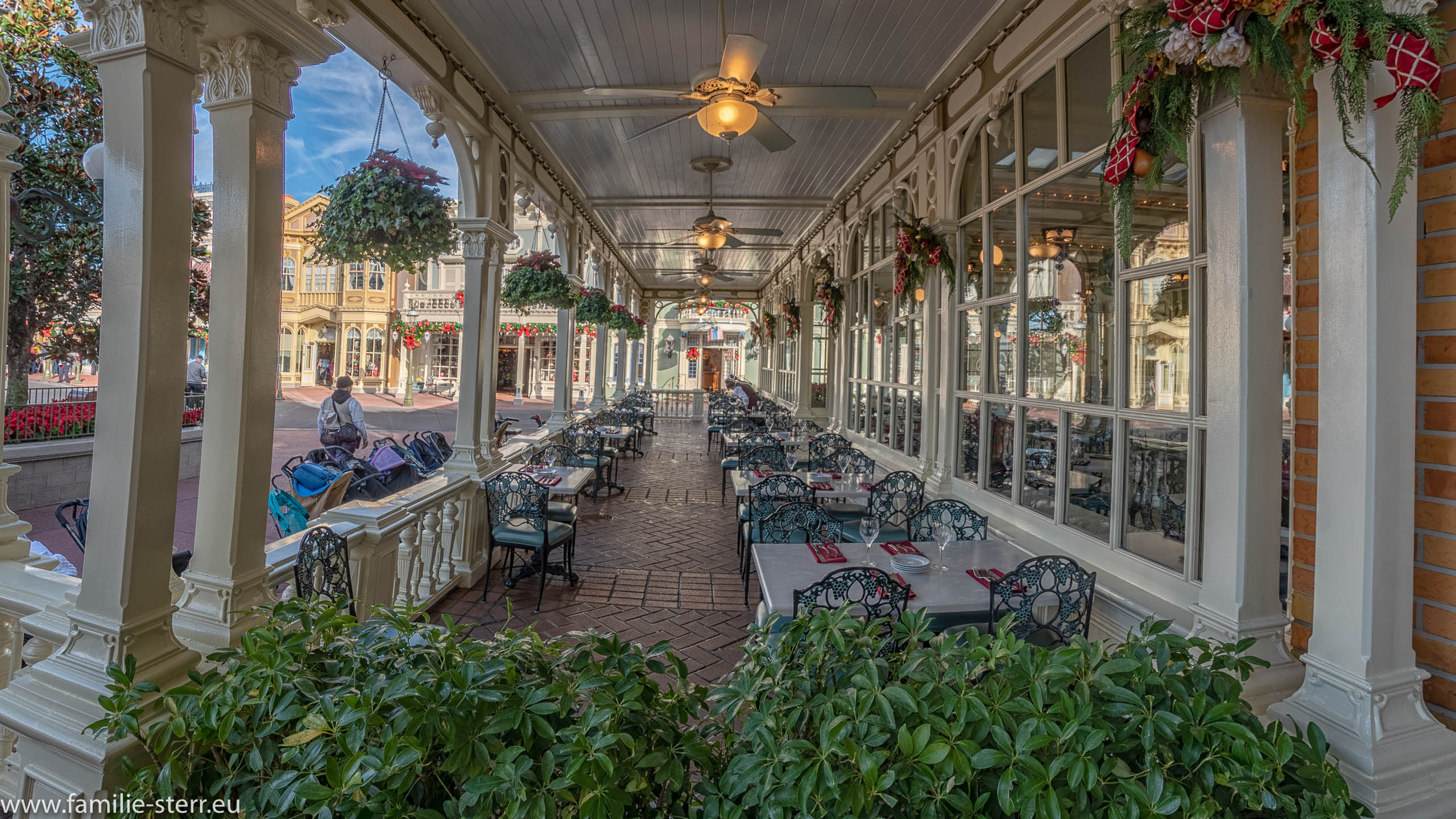 Tony's Town Square Restaurant