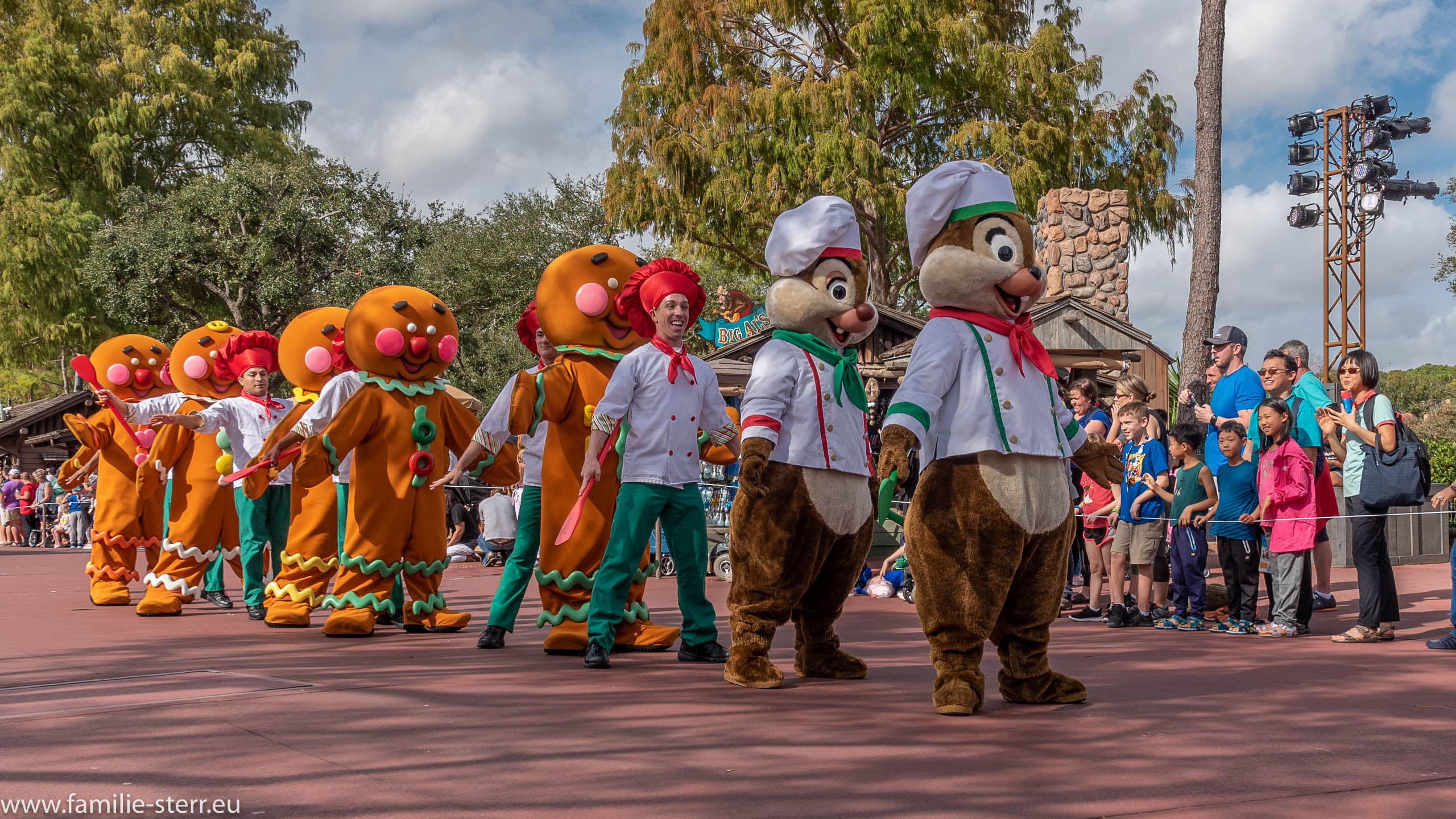 Mickey's Very Merry Christmas Parade