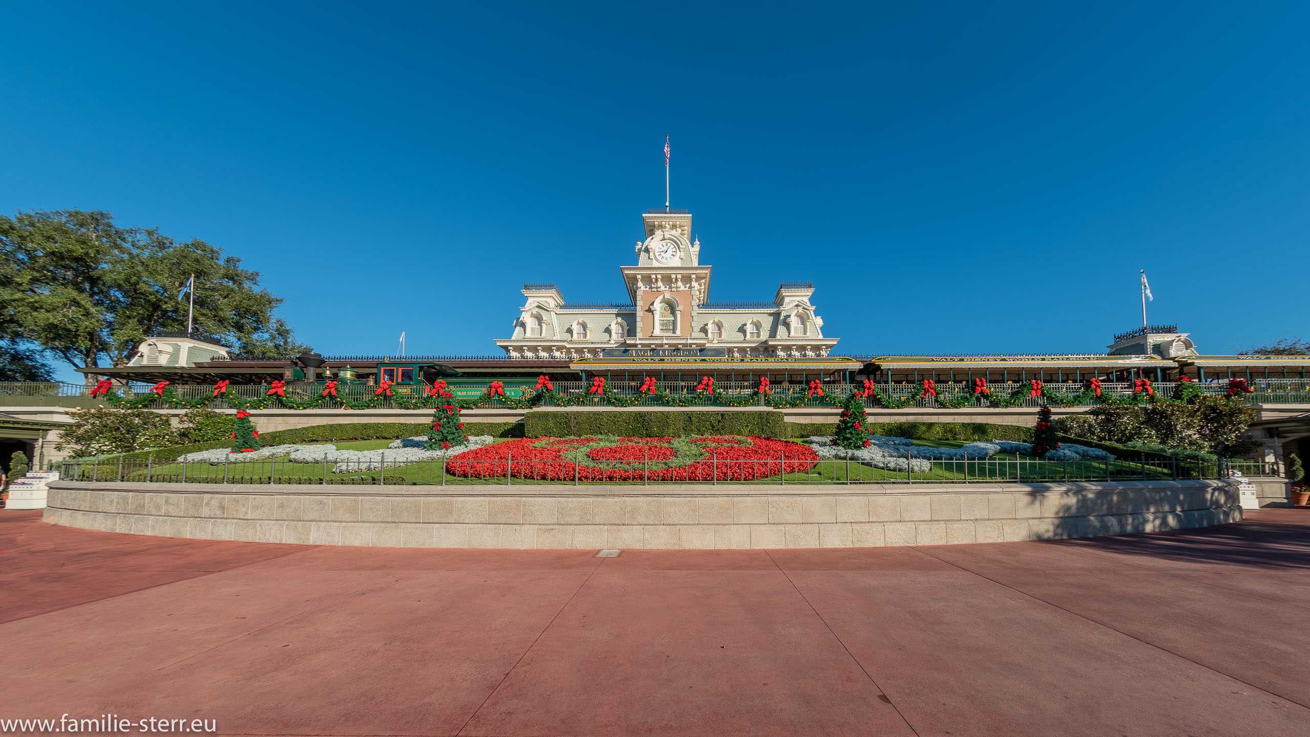Eingangszum Magic Kingdom / Bahnhof Disney Railroad